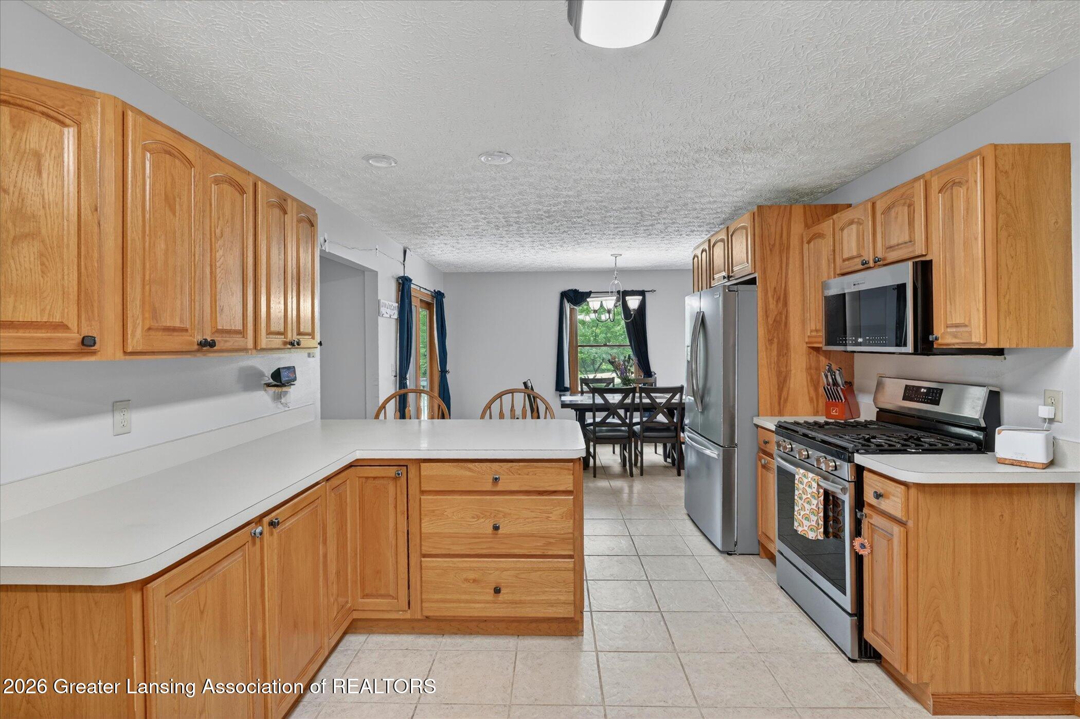 3454 Parman Road Stockbridge, MI 49285 - Photo 25 of 67 15-3454-Parman-Rd-Stockbridge-WindowStil