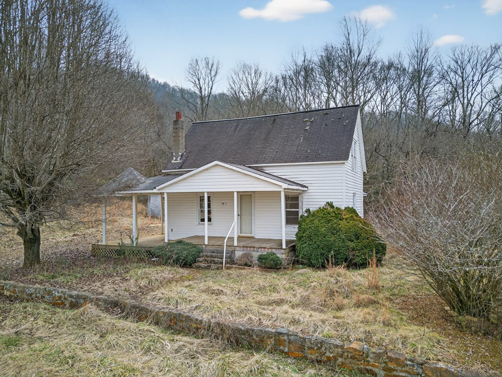 1917 Fairview Road Andrews, NC 28901 - Photo 23 of 29