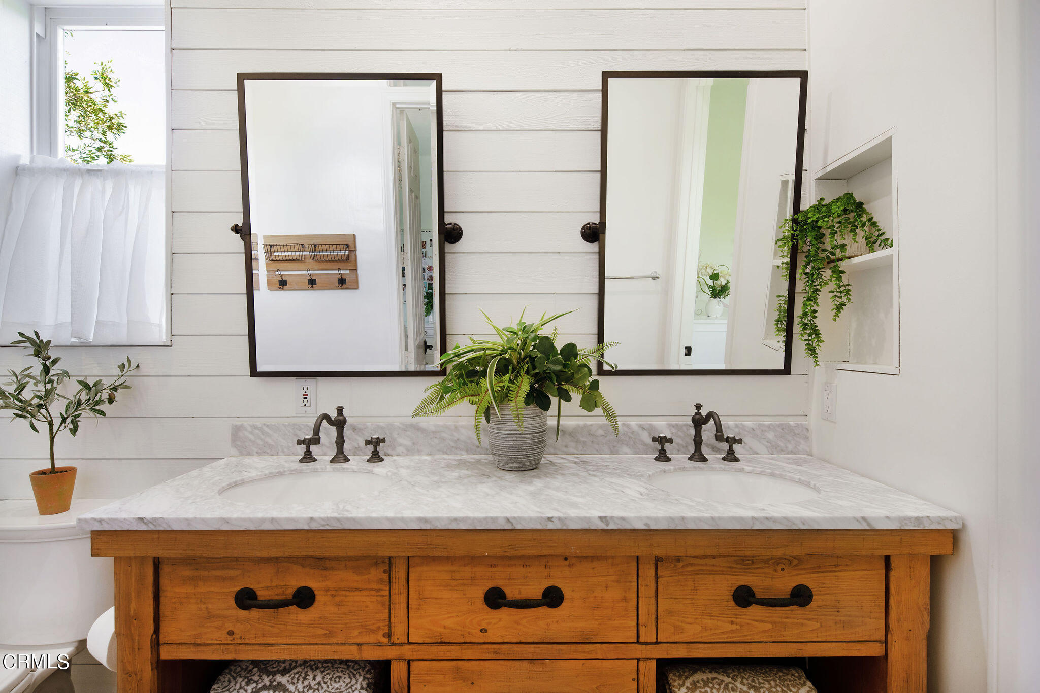 2050 Freeborn Way Camarillo, CA 93012 - Photo 27 of 61 GAV06431