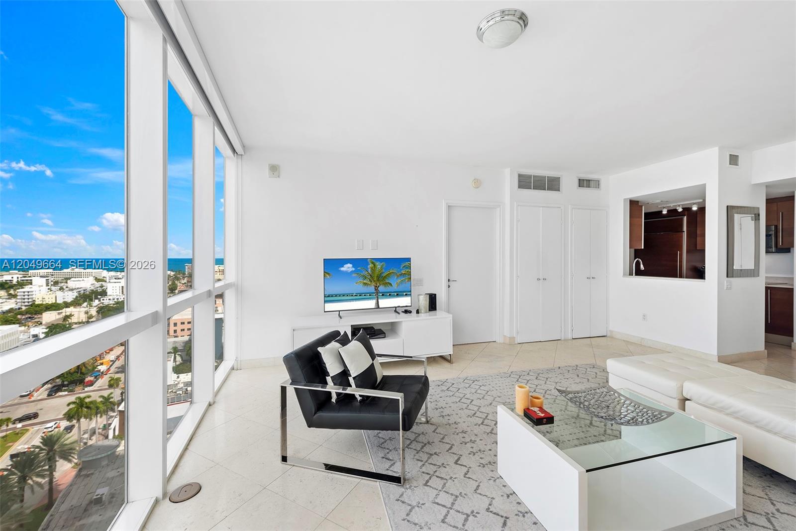 450 Alton Road, Unit 1708 Miami Beach, FL 33139 - Photo 4 of 38