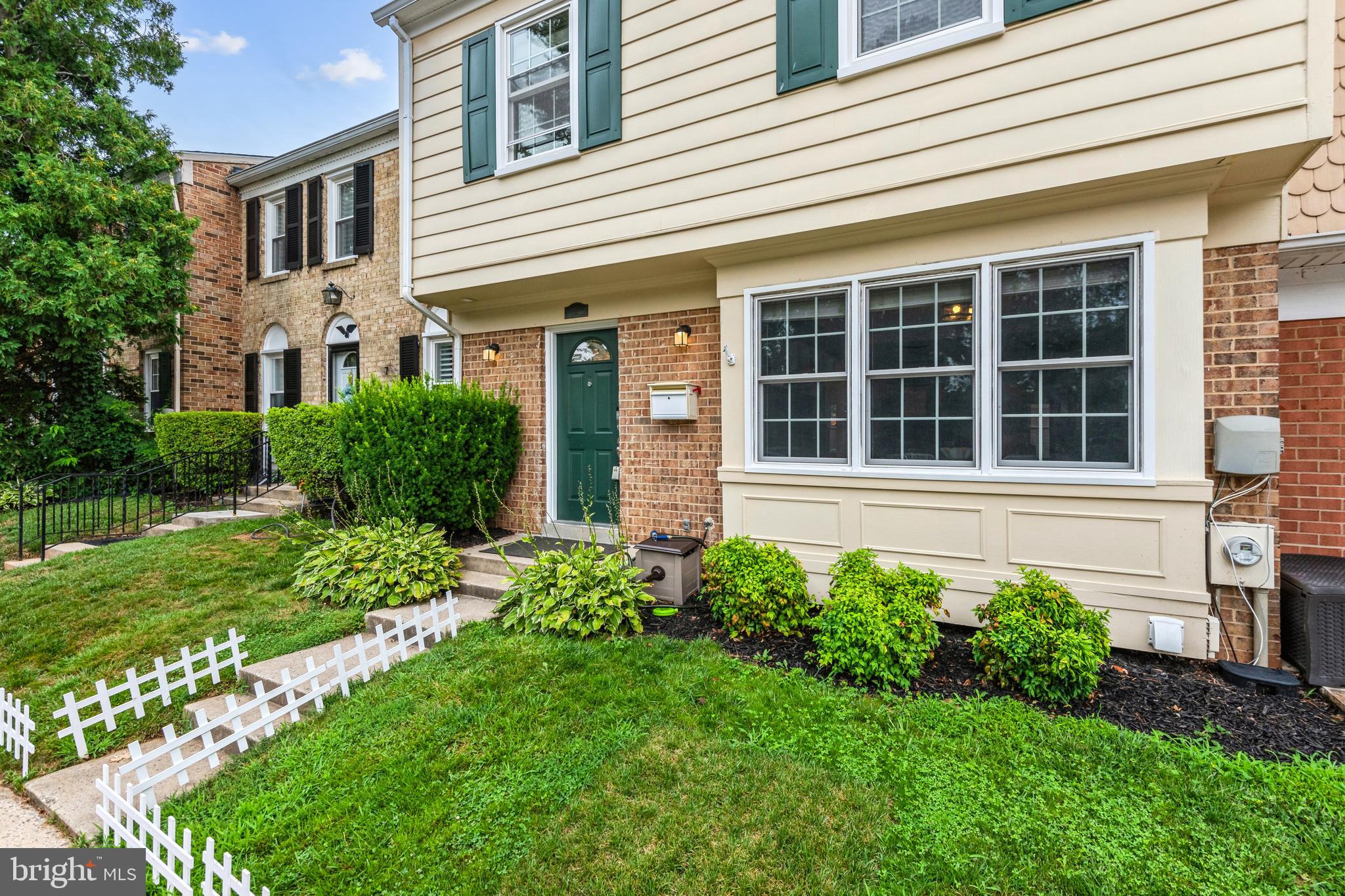 5 Ramsdell Court Gaithersburg, MD 20878 - Photo 2 of 36 Gallery Image 2