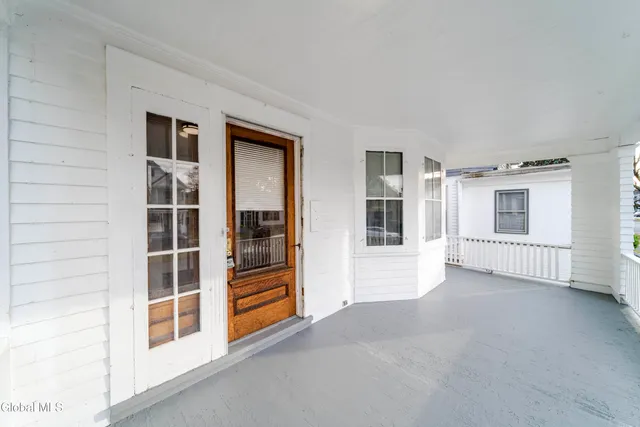 $214,000 | 226 6th Avenue, Troy, NY 12180