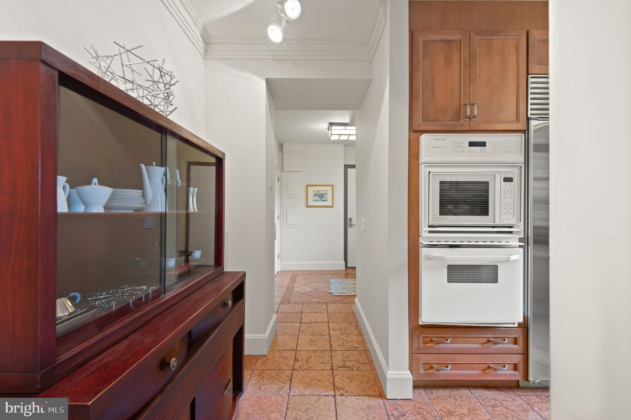 3908 North Charles Street, Unit 501 Baltimore, MD 21218 - Photo 23 of 54 Kitchen