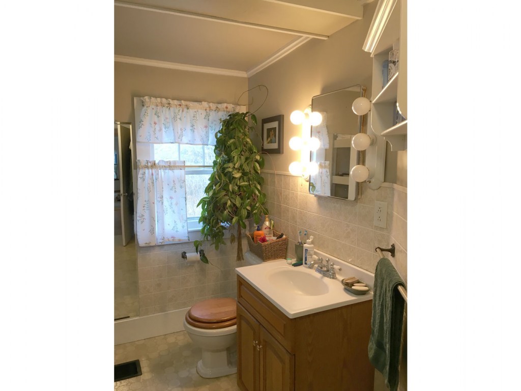 1000 Pond Road Hinesburg, VT 05461 - Photo 10 of 33