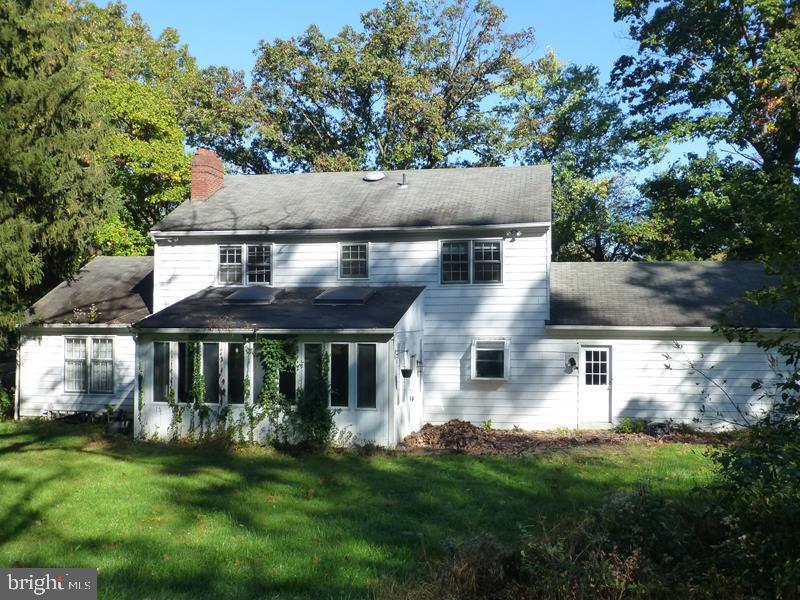 756 Gulph Road Wayne, PA 19087 - Photo 2 of 21