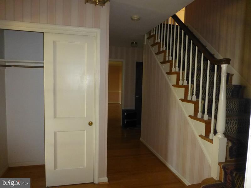 756 Gulph Road Wayne, PA 19087 - Photo 6 of 21