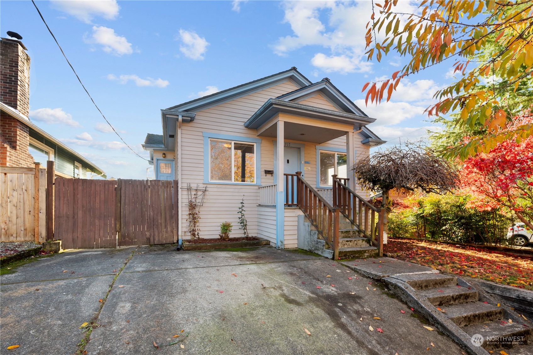 517 North 84th Street Seattle, WA 98103 - Photo 2 of 29 a view of a house with a yard