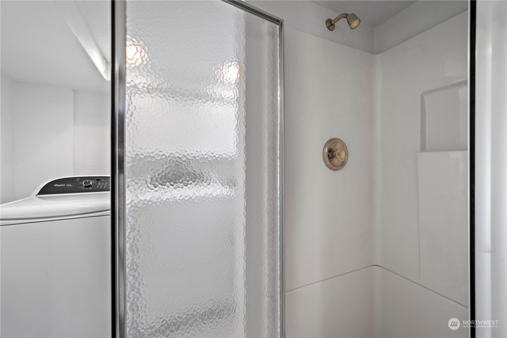 517 North 84th Street Seattle, WA 98103 - Photo 21 of 29 a view of bathroom