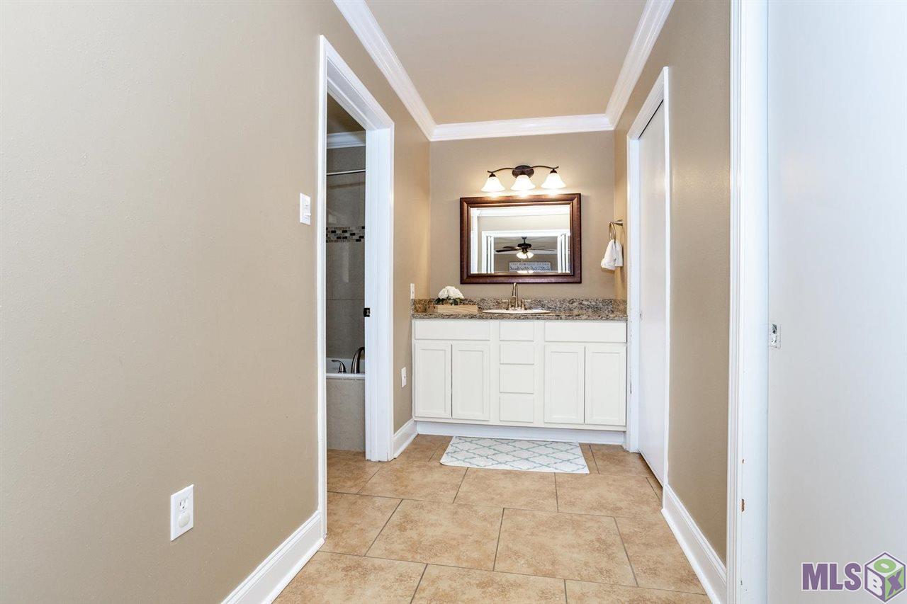 8747 Section Road Port Allen, LA 70767 - Photo 14 of 32