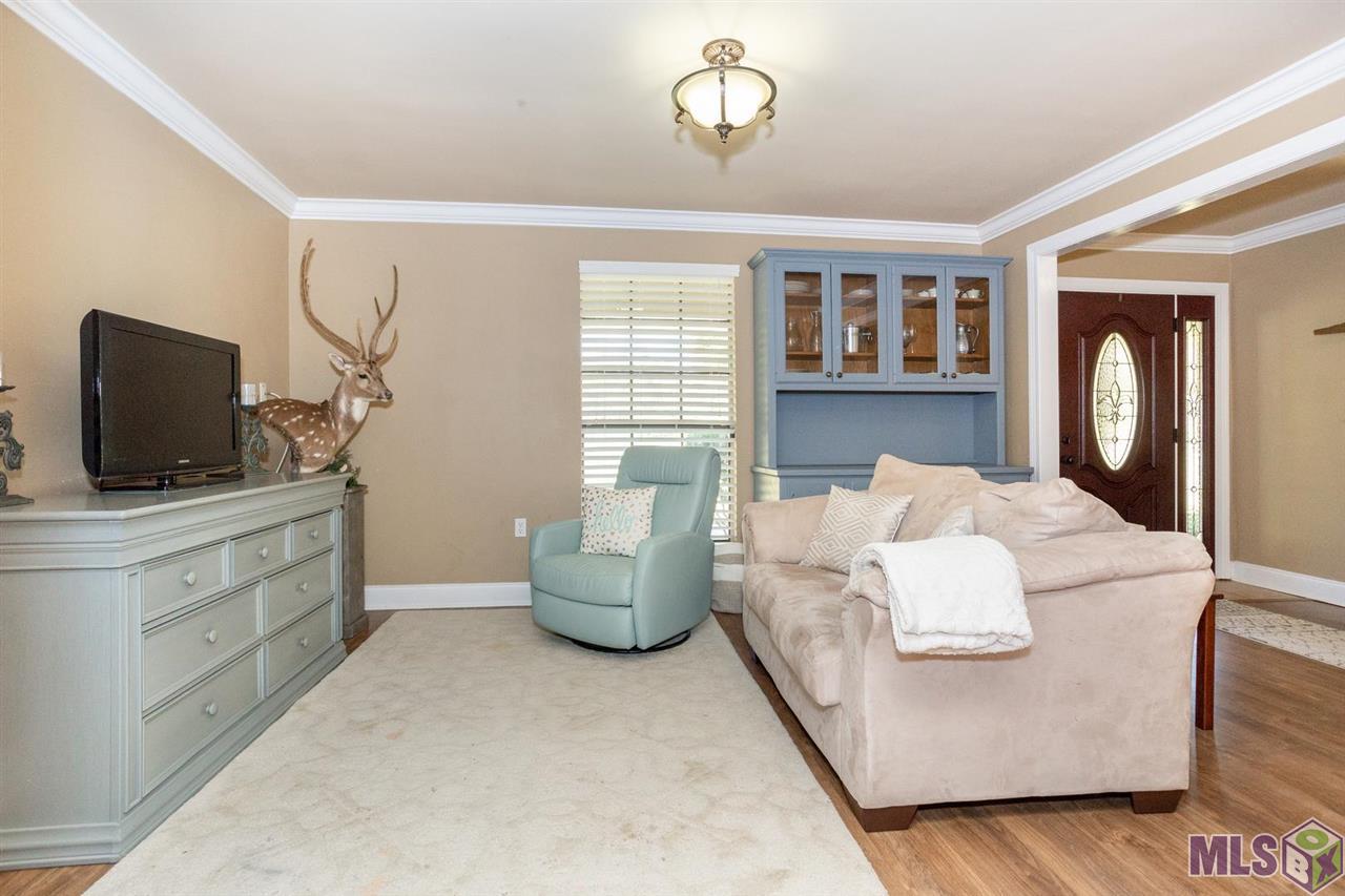 8747 Section Road Port Allen, LA 70767 - Photo 3 of 32