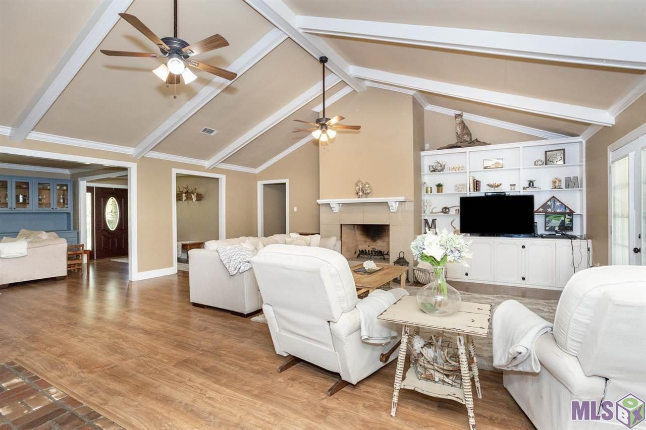 8747 Section Road Port Allen, LA 70767 - Photo 5 of 32