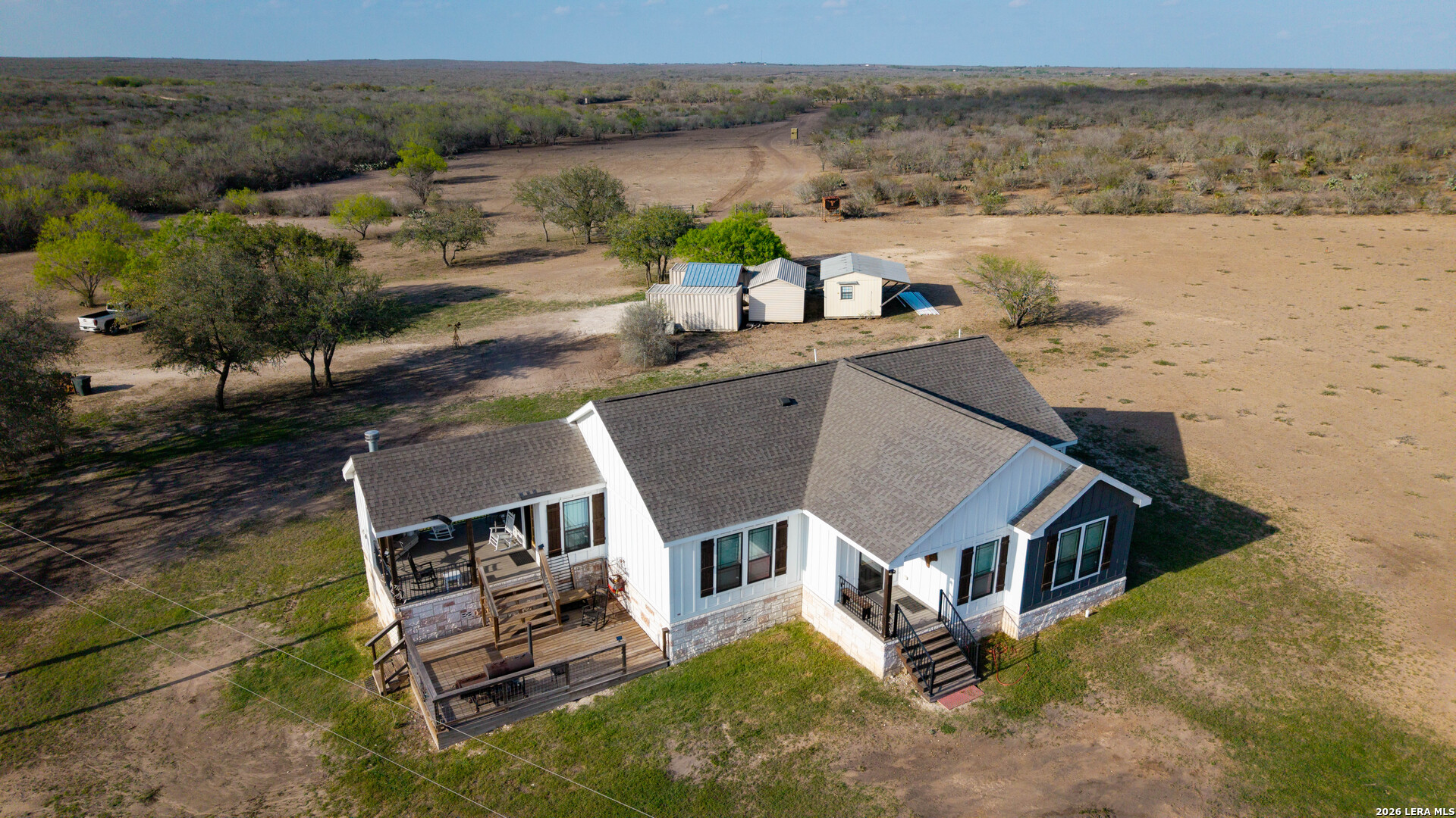 208 Well Pad Road George West, TX 78022 - Photo 3 of 48