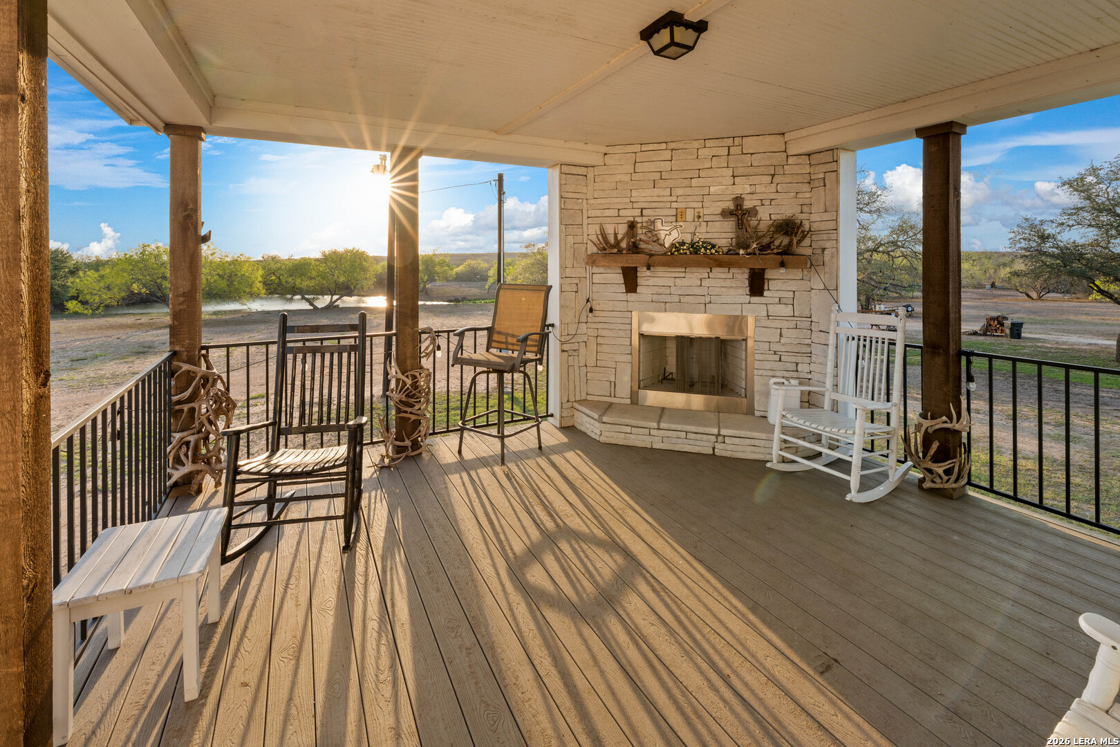 208 Well Pad Road George West, TX 78022 - Photo 5 of 48