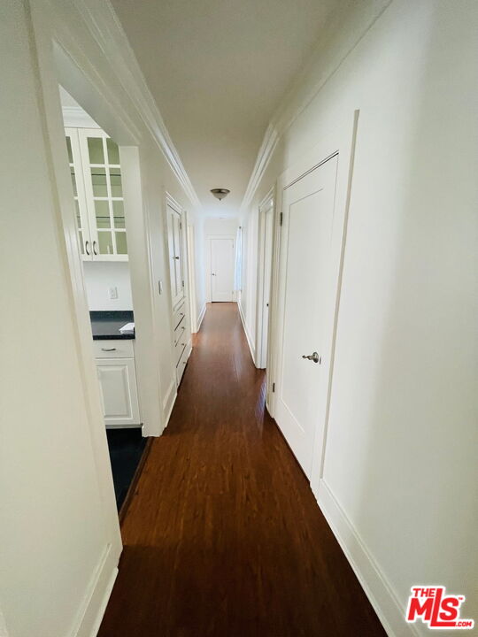 202 South Berendo Street, Unit 202 1/2 Los Angeles, CA 90004 - Photo 2 of 13