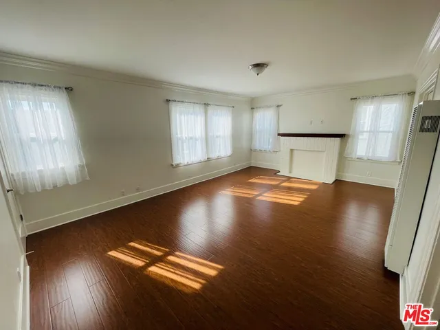 $2,900 | 202 South Berendo Street, Unit 202 1/2, Los Angeles, CA 90004