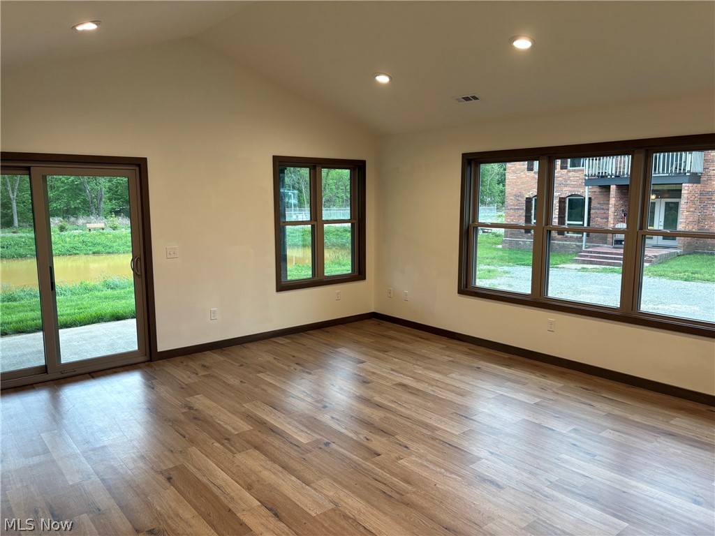 2723 Barnhill Road Southeast New Philadelphia, OH 44663 - Photo 3 of 10