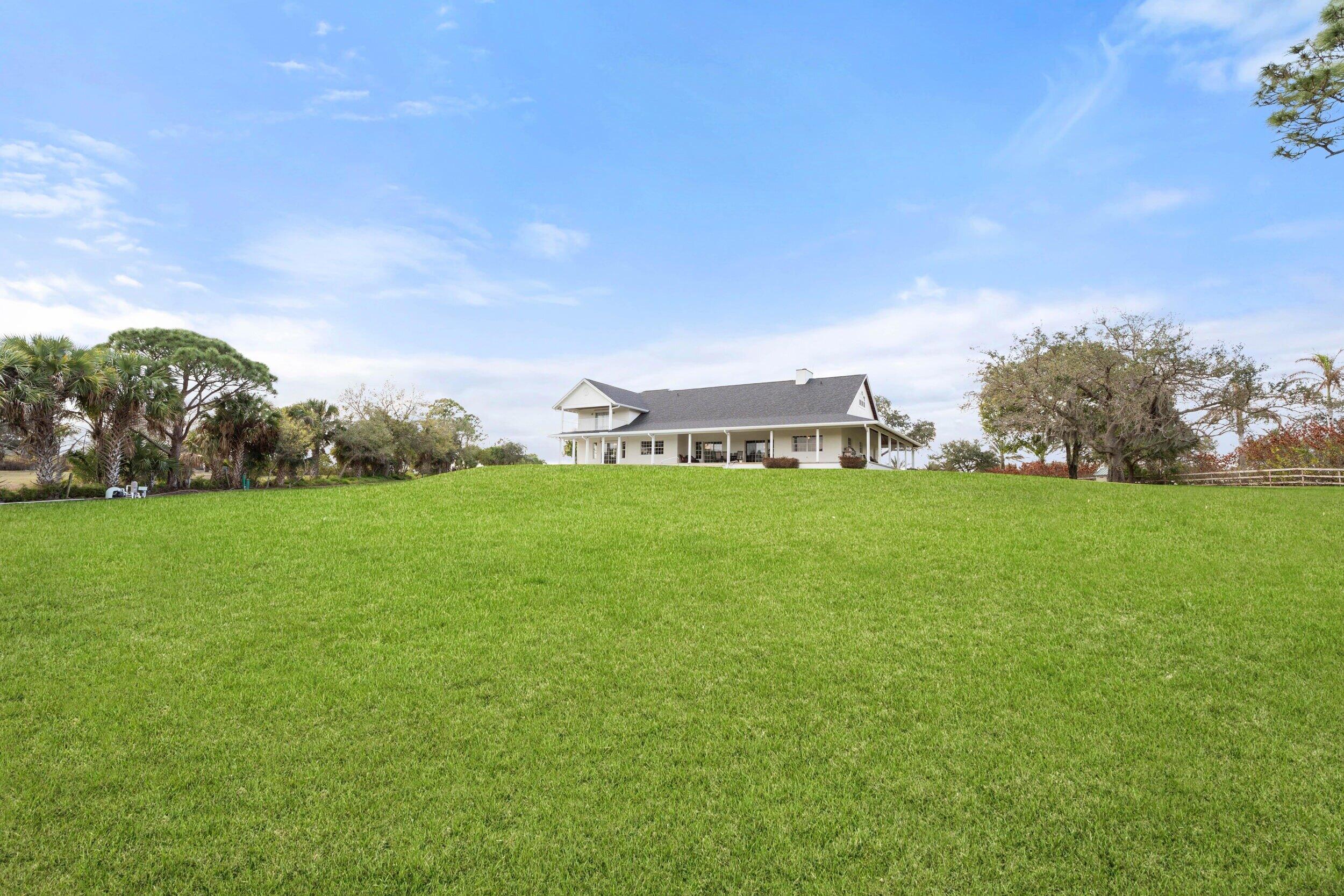 10125 Southwest Green Ridge Lane, Unit LANE Palm City, FL 34990 - Photo 9 of 84 3_smg05246