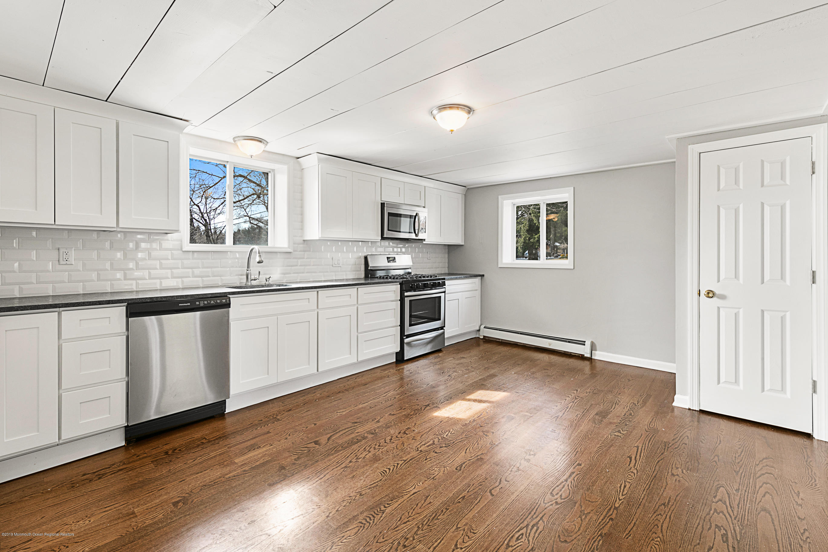 62 Vanderveer Road Freehold, NJ 07728 - Photo 14 of 48 62VanderveerOnline-6