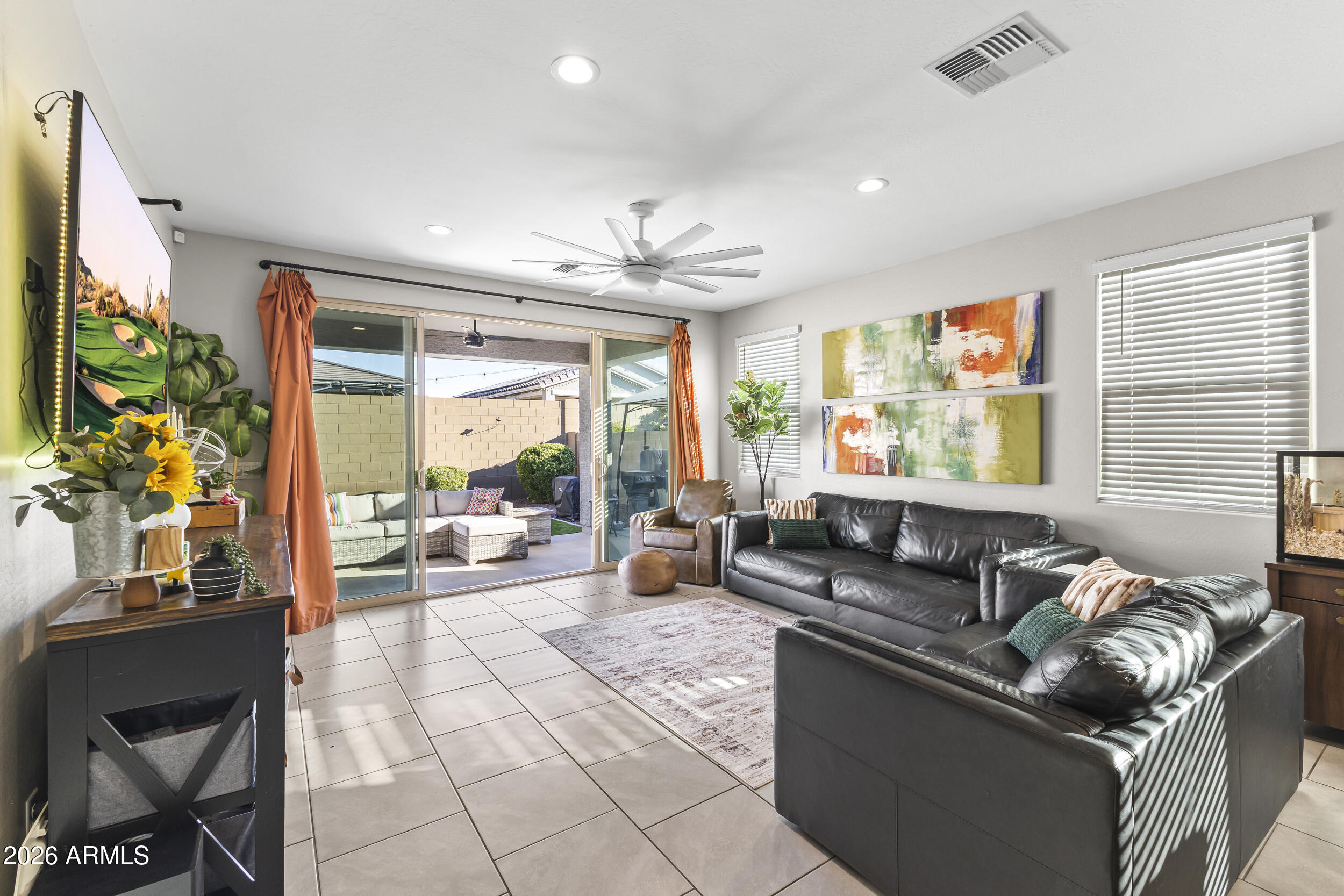 17726 West Bajada Road Surprise, AZ 85387 - Photo 11 of 41 11_11