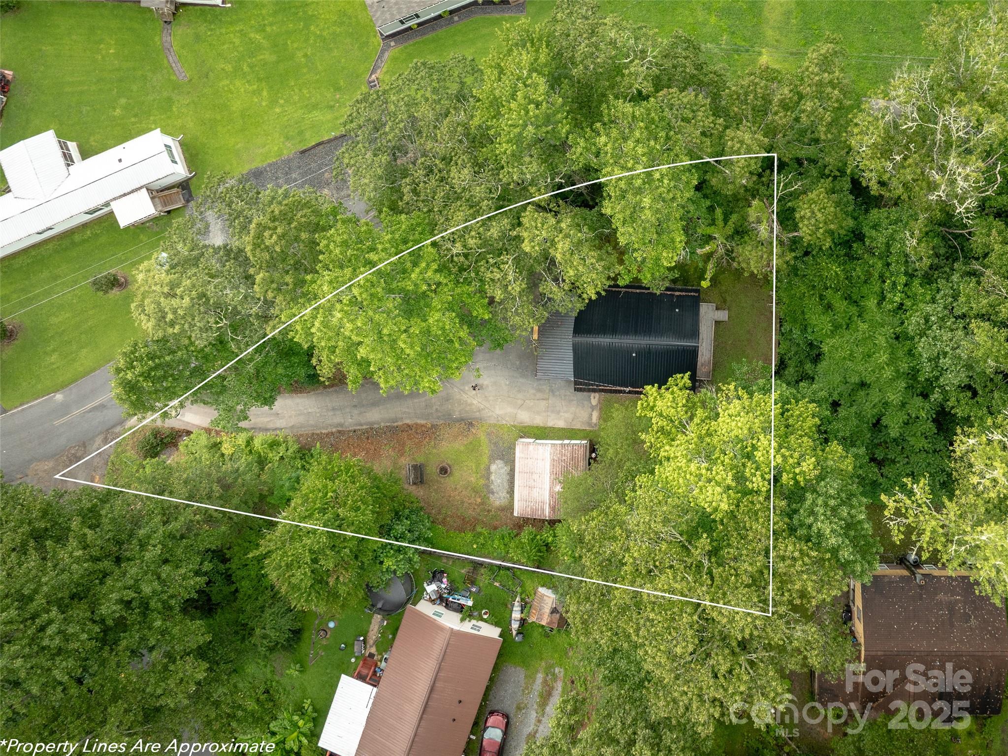 120 Wolf Pen Cove Road Brevard, NC 28712 - Photo 29 of 32 an aerial view of a house
