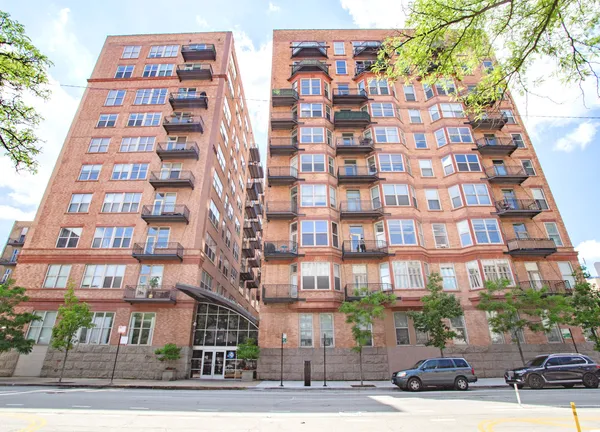 $264,034 | 500 South Clinton Street, Unit 743, Chicago, IL 60607