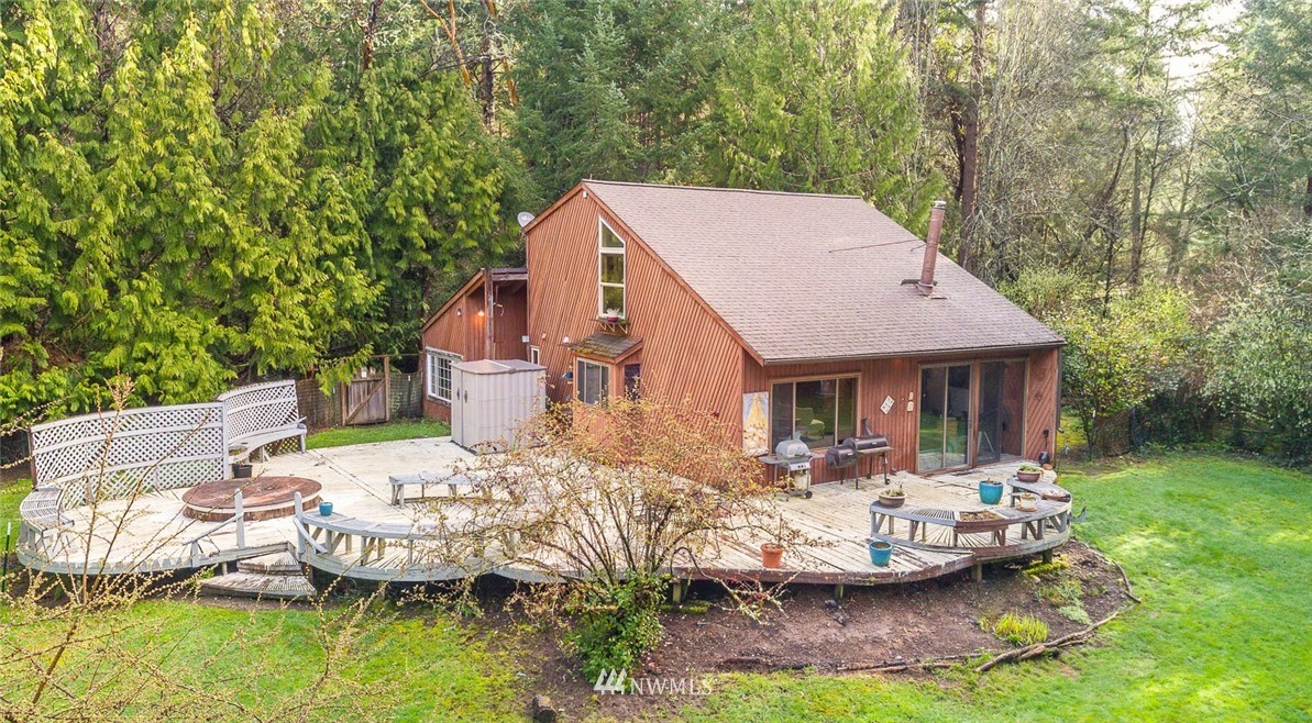 21421 Monument Road Southwest Vashon, WA 98070 - Photo 1 of 18