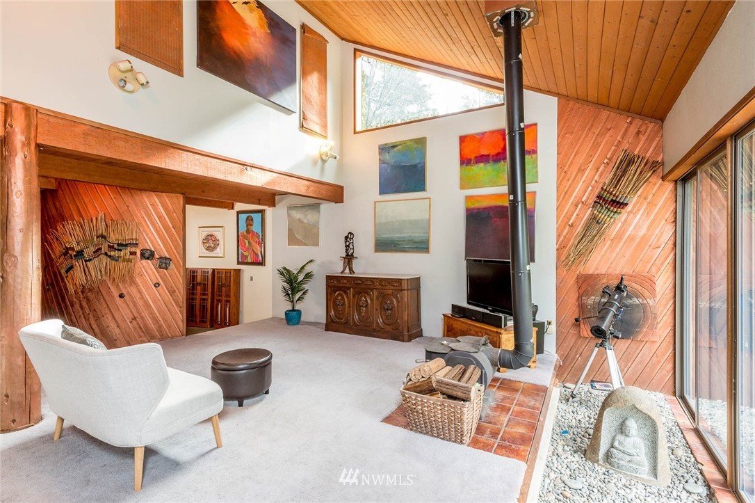 21421 Monument Road Southwest Vashon, WA 98070 - Photo 4 of 18