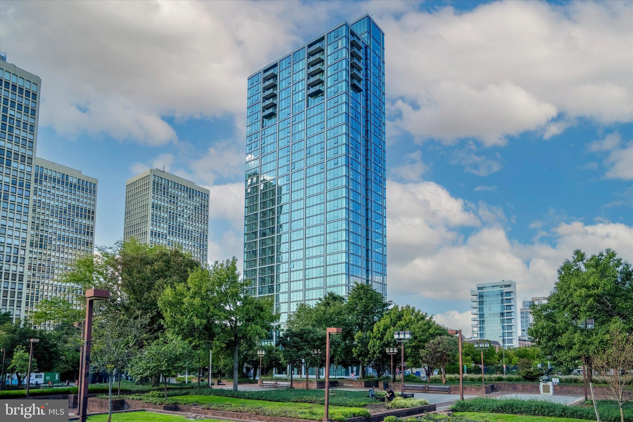 1-5 Dock Street, Unit 402 Philadelphia, PA 19106 - Photo 14 of 47