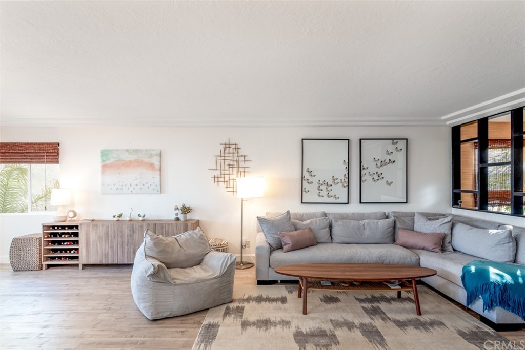 243 Walnut Street Newport Beach, CA 92663 - Photo 12 of 36