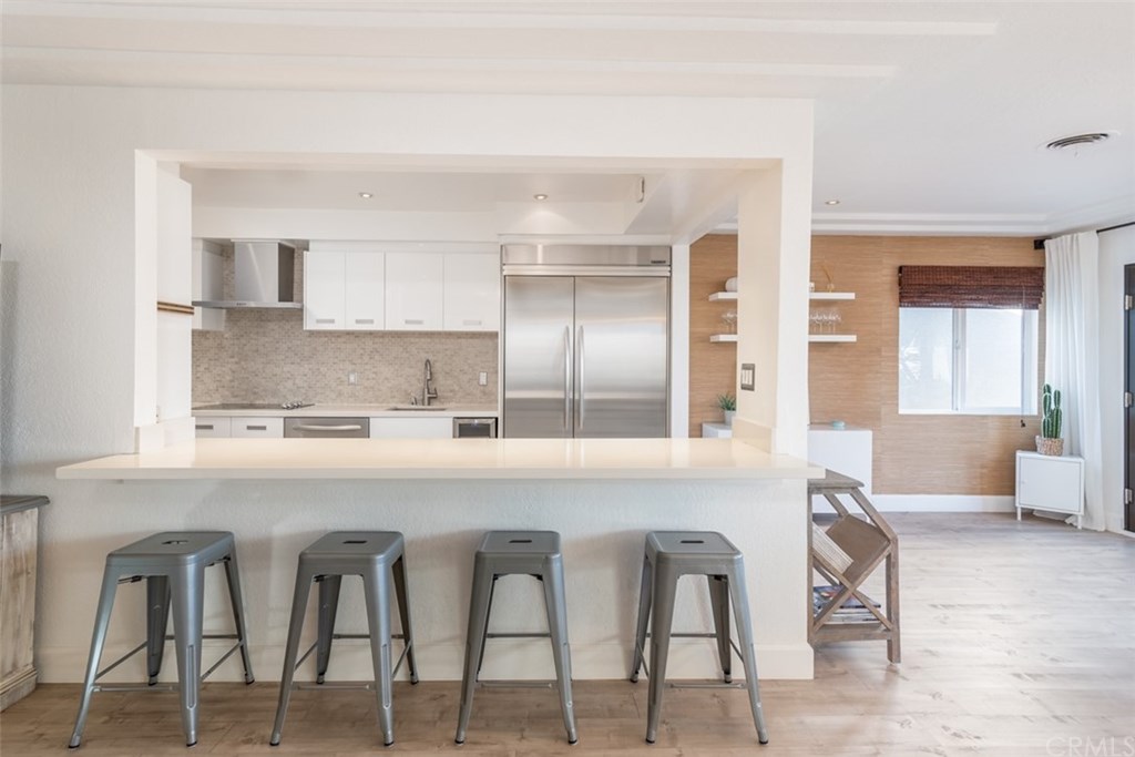 243 Walnut Street Newport Beach, CA 92663 - Photo 13 of 36