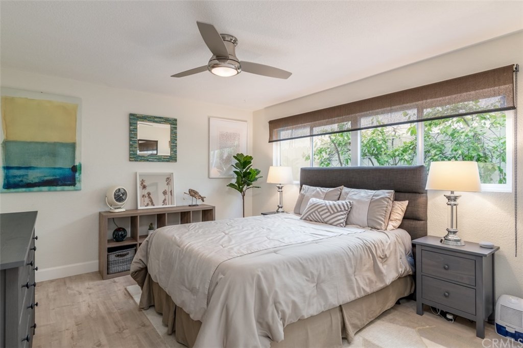 243 Walnut Street Newport Beach, CA 92663 - Photo 8 of 36