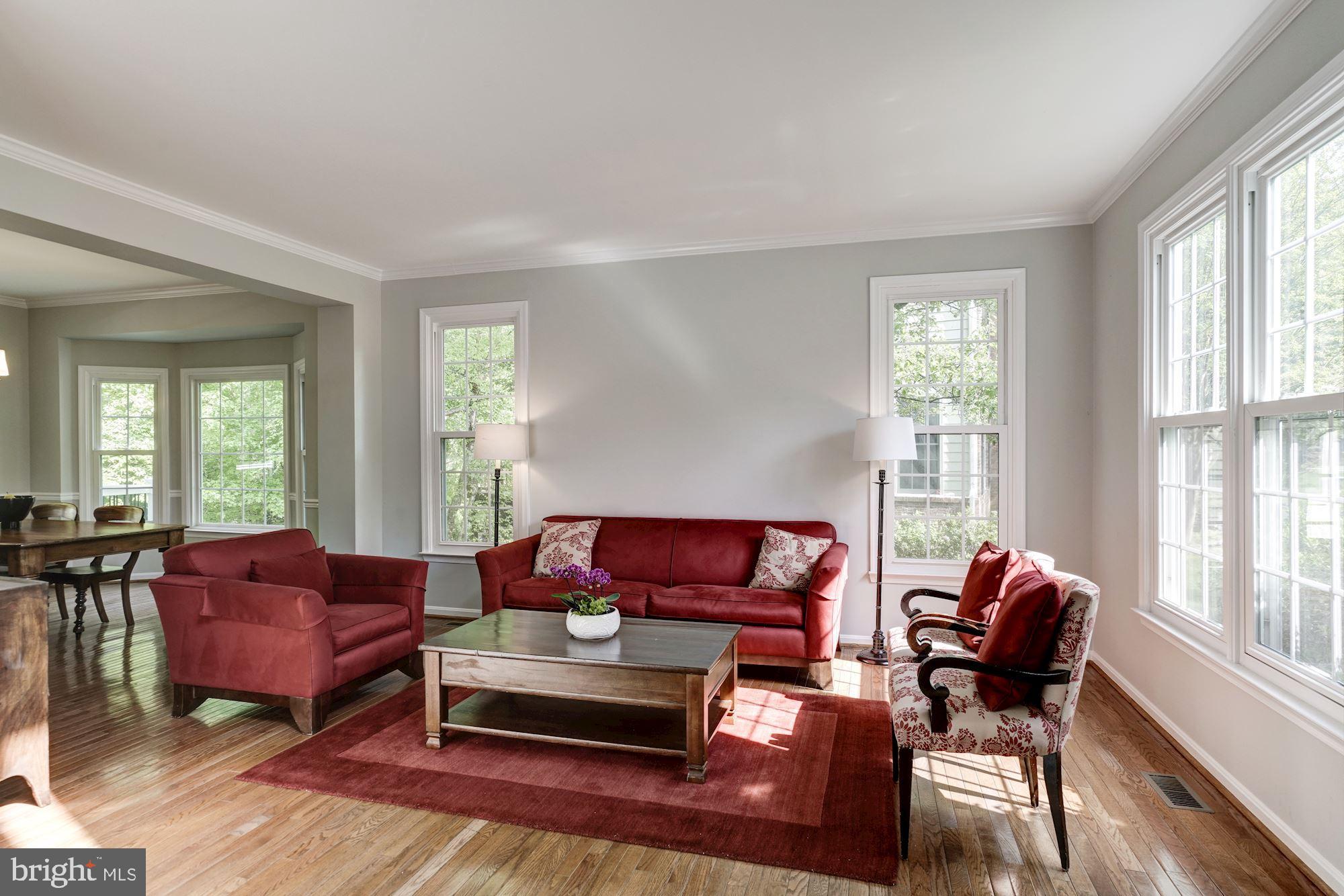 1111 Northwind Drive Reston, VA 20194 - Photo 7 of 30 Living Room