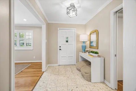 $595,000 | 7623 Meadowvale Drive, Houston, TX 77063