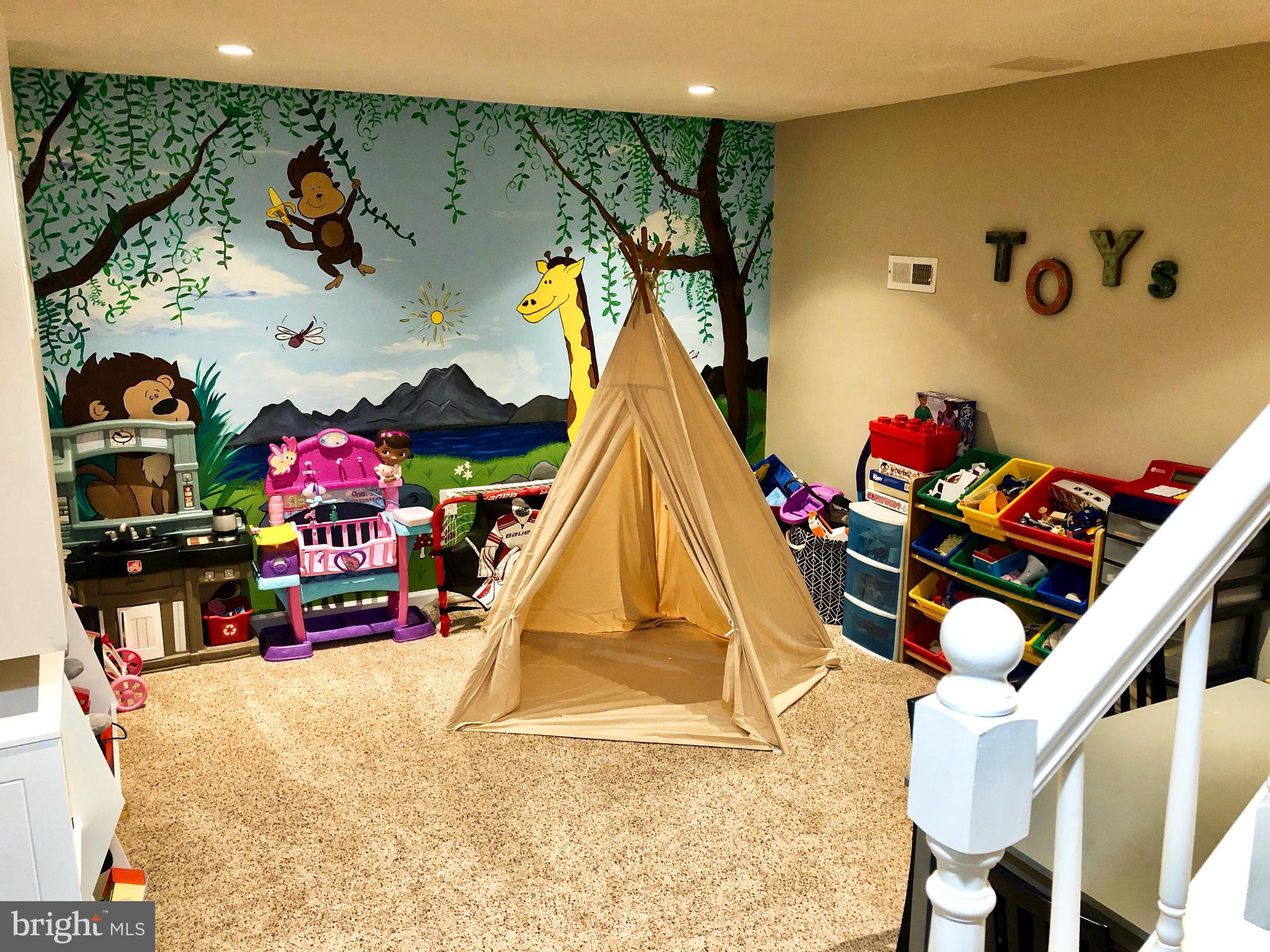 4305 Zircon Road Middletown, MD 21769 - Photo 27 of 38 Basement playroom