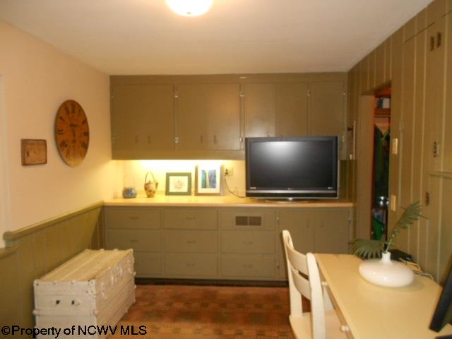 1646 Country Club Road Clarksburg, WV 26301 - Photo 12 of 20 Gallery Image 12