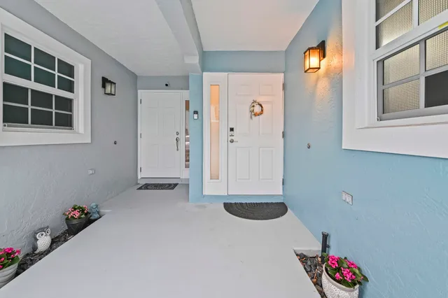 $749,000 | 866 Jeffery Street, Boca Raton, FL 33487