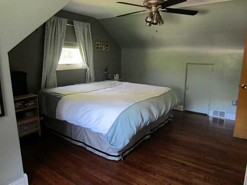 3492 Evergreen Road Pittsburgh, PA 15237 - Photo 18 of 24 Master Bedroom. 2nd floor with two (2) windows and those gorgeous floors!!