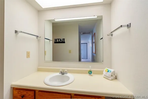 $180,000 | 178 Lone Oak Point, Unit 3, Sunrise Beach, MO 65079