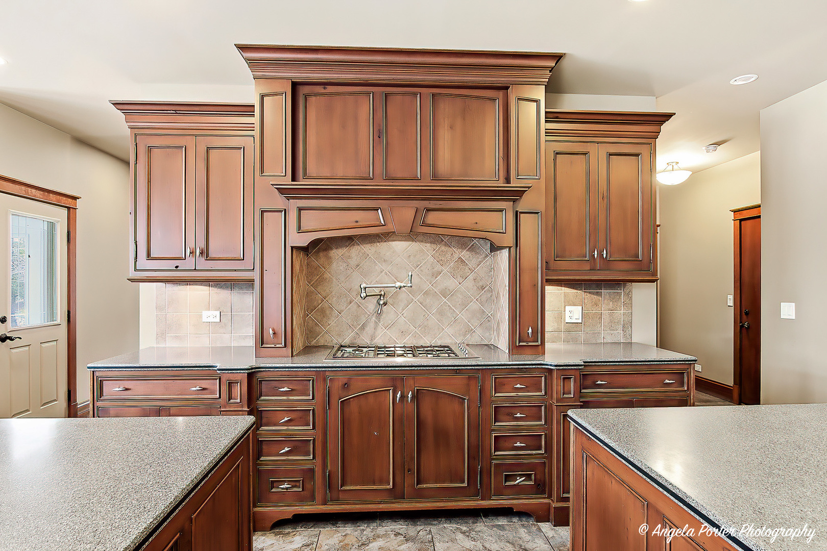 2810 Oak Ridge Road Crystal Lake, IL 60012 - Photo 12 of 55