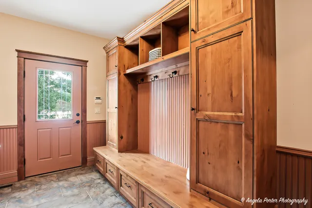 $1,350,000 | 2810 Oak Ridge Road, Crystal Lake, IL 60012