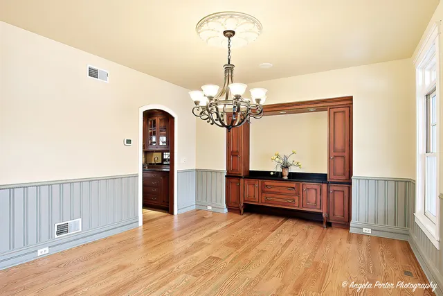 $1,350,000 | 2810 Oak Ridge Road, Crystal Lake, IL 60012