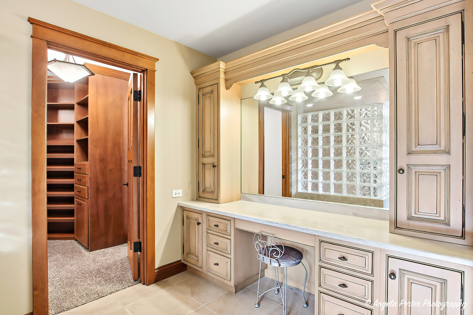 2810 Oak Ridge Road Crystal Lake, IL 60012 - Photo 28 of 55