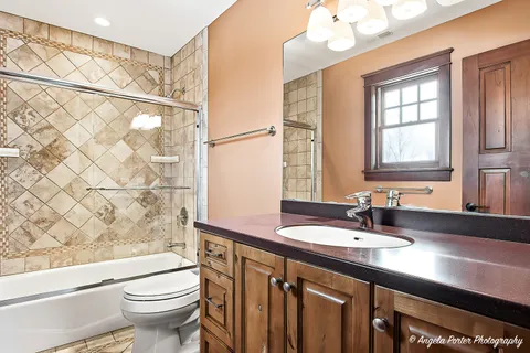 a view of an empty room with a sink