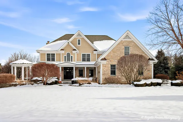 $1,350,000 | 2810 Oak Ridge Road, Crystal Lake, IL 60012