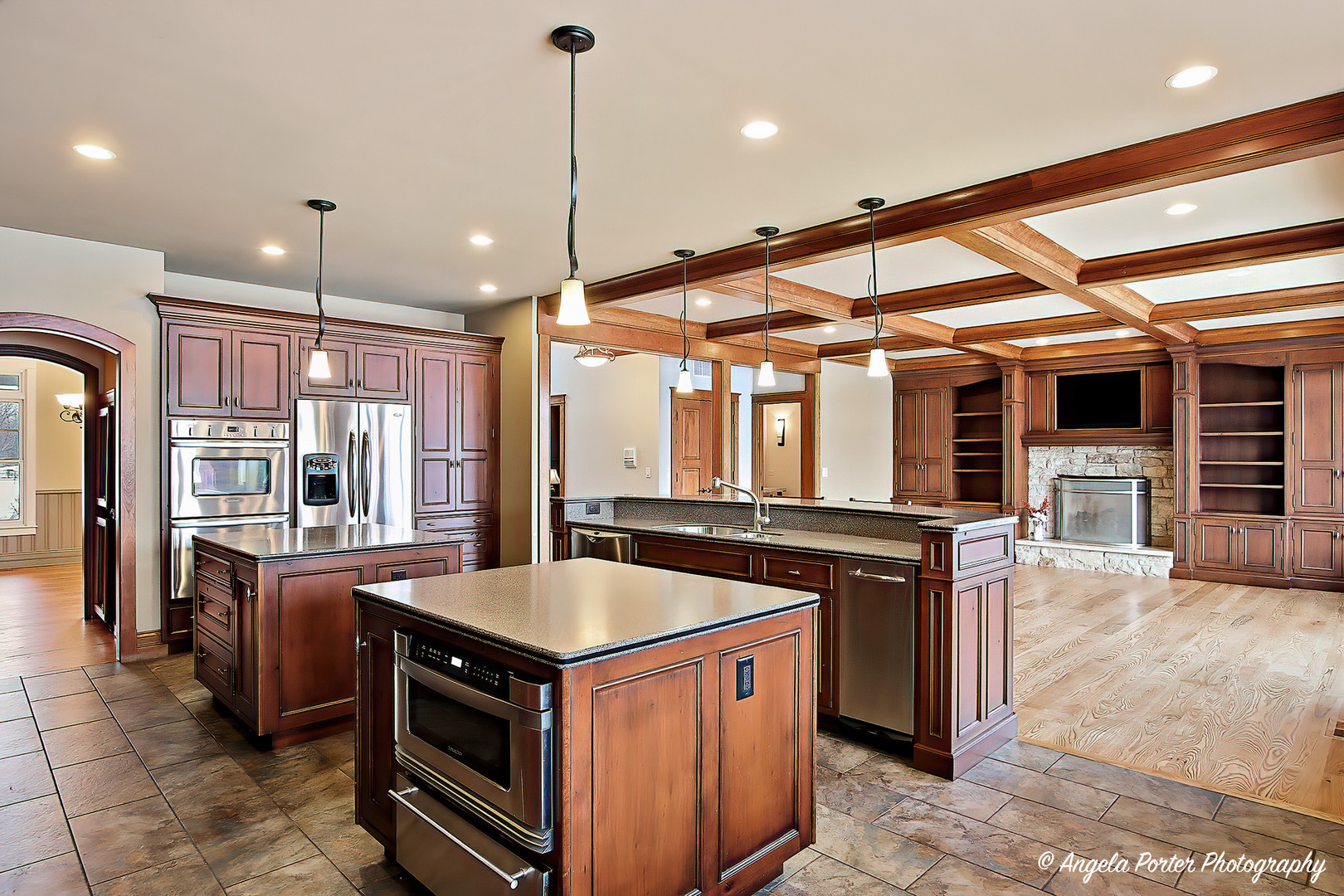 2810 Oak Ridge Road Crystal Lake, IL 60012 - Photo 10 of 55