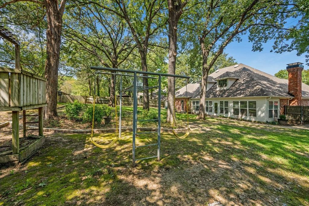 9 Willow Ridge Road Greenville, TX 75402 - Photo 27 of 31 View of yard