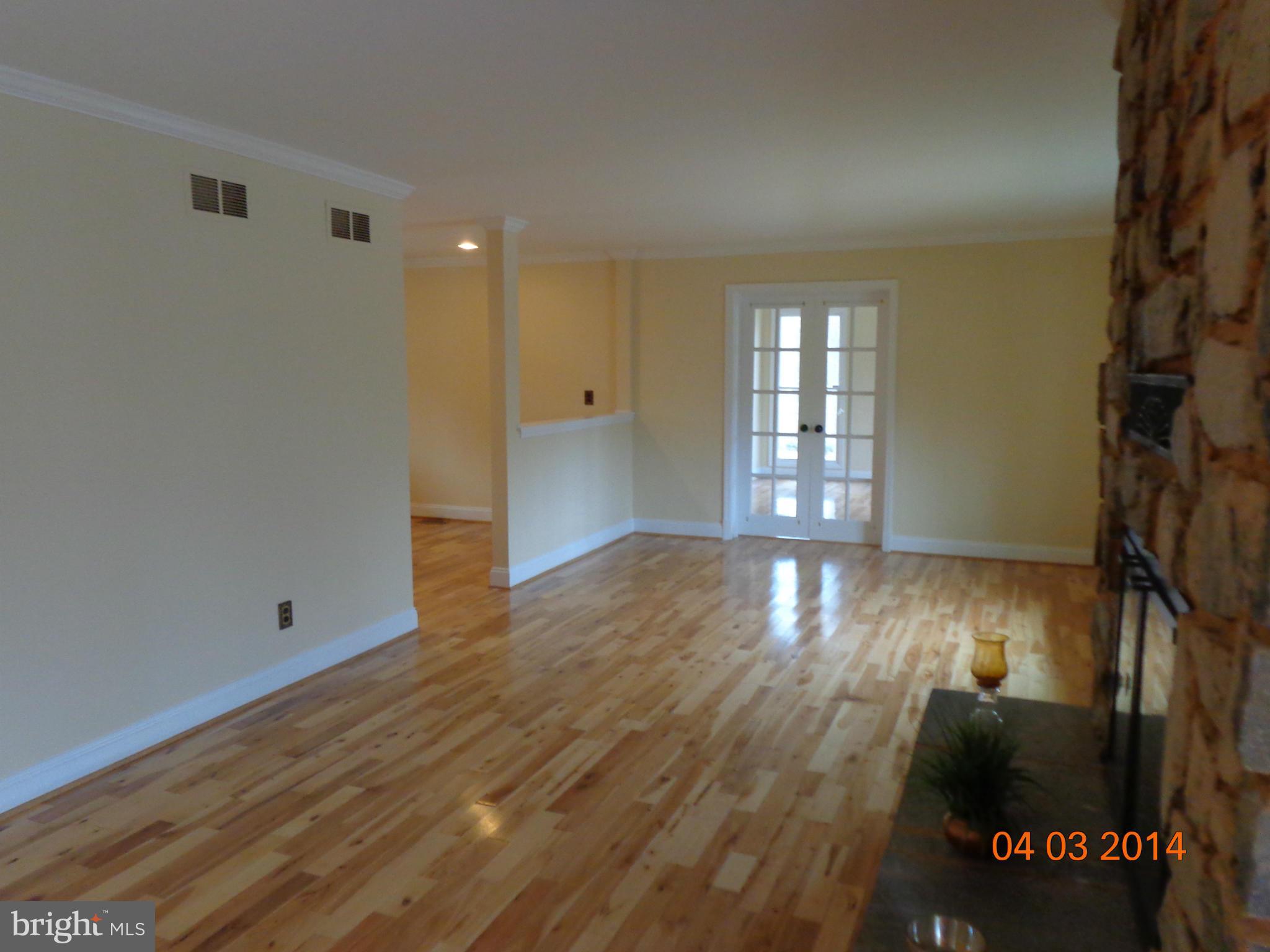 4501 Roop Road Mount Airy, MD 21771 - Photo 6 of 22 Living Room
