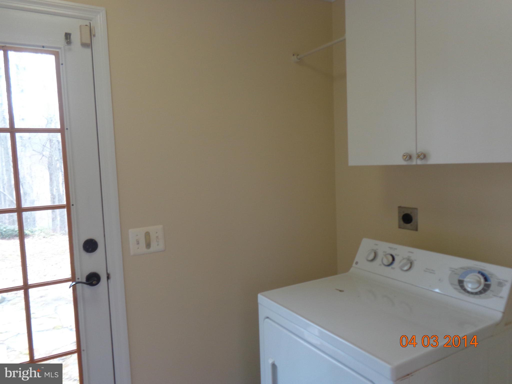 4501 Roop Road Mount Airy, MD 21771 - Photo 9 of 22 Main Level Laundry