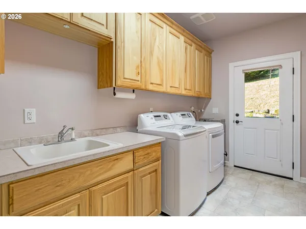 $1,395,000 | 39767 Northwest Murtaugh Road, North Plains, OR 97133