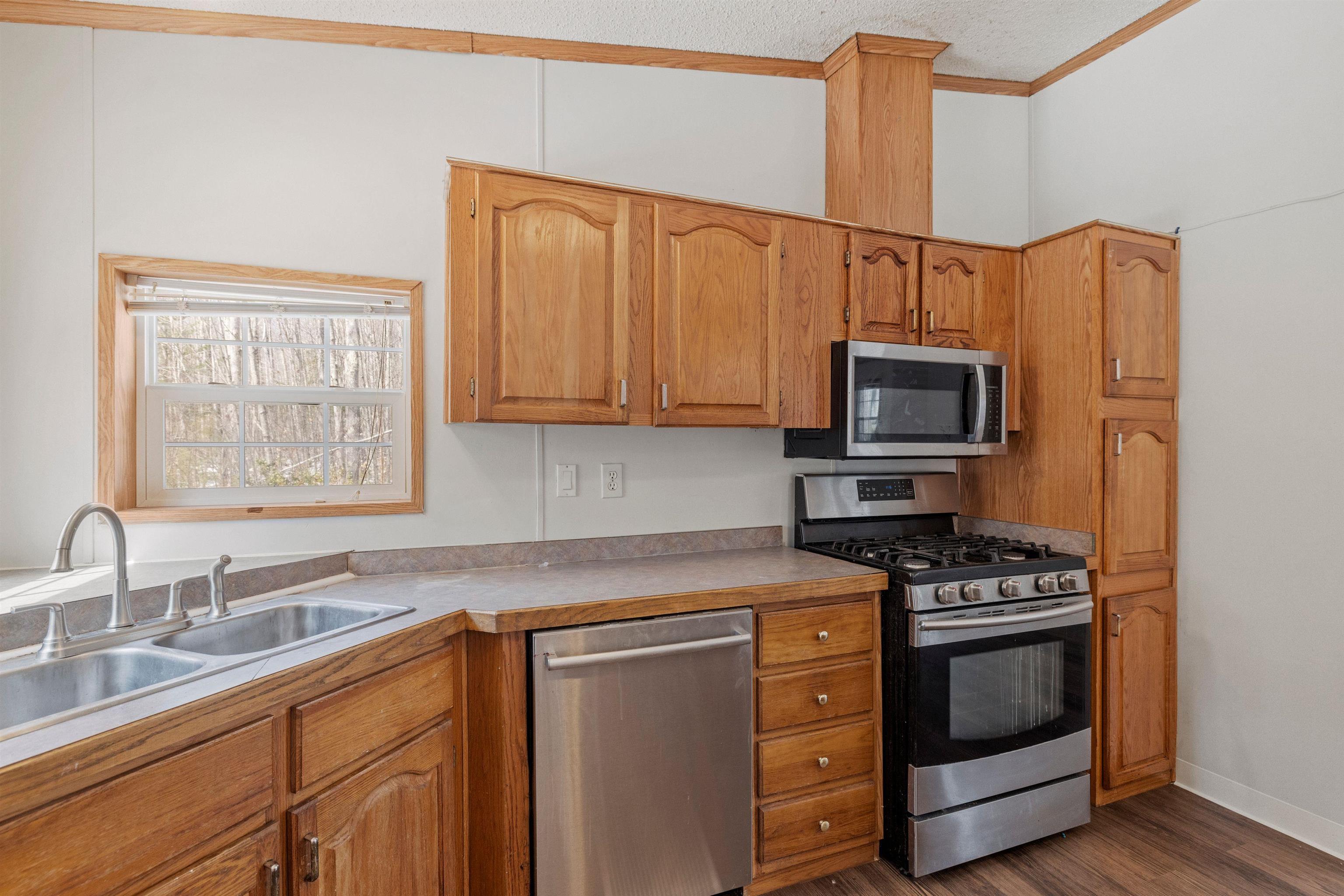 248 N Road Barnstead, NH 03225 - Photo 11 of 41